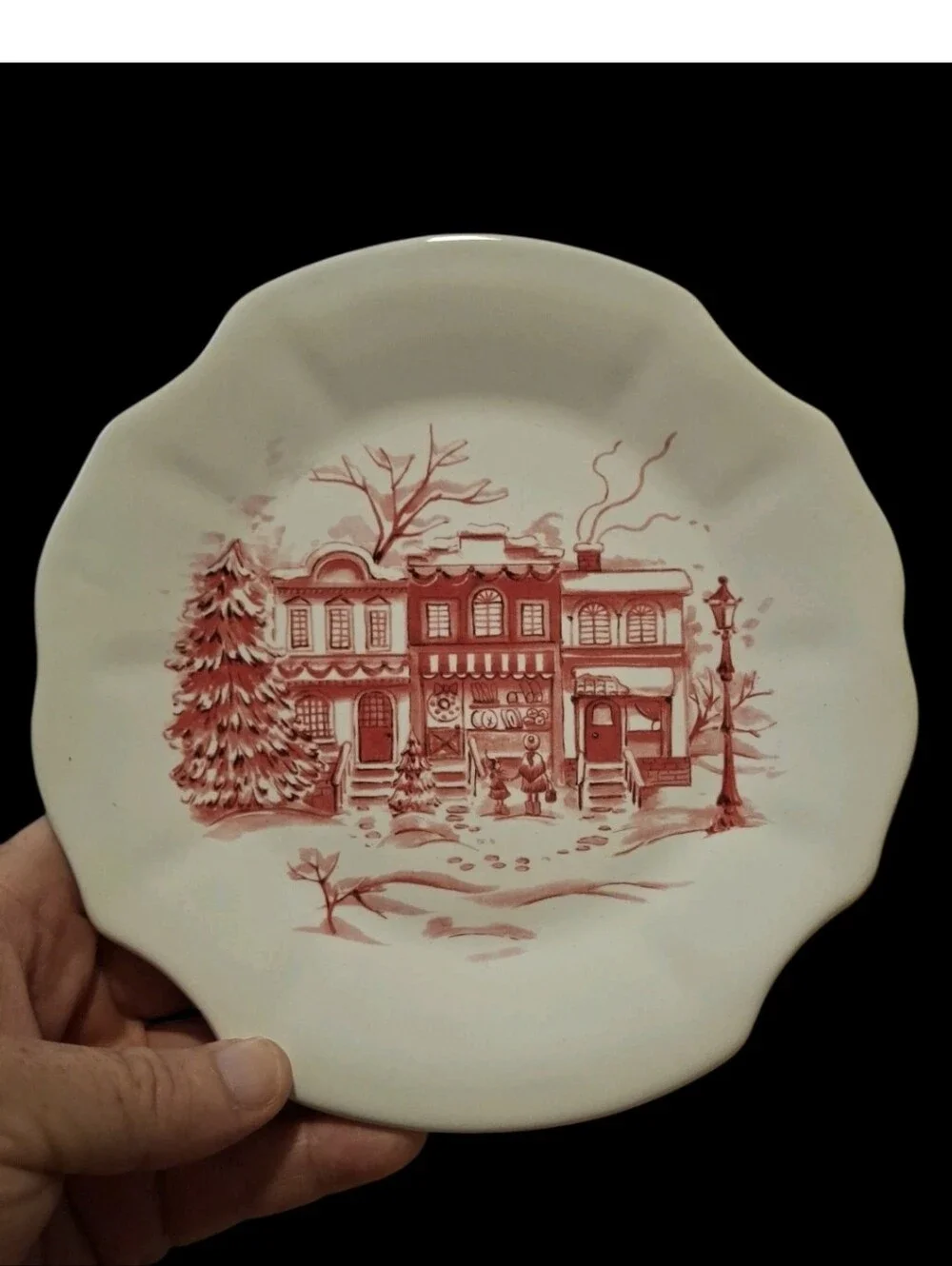 Set Of 4 Sur La Table Snowy Lane Appetizer Plates Red and White Christmas